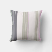 灰色とピンクの縦ストライプの文字。 クッション (裏面)