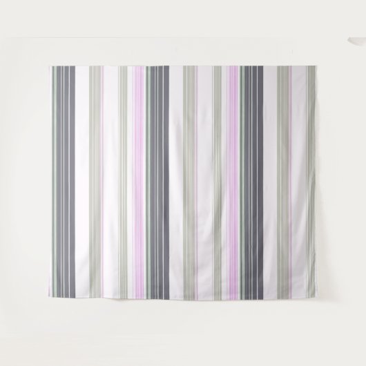 灰色とピンクの縦ストライプの文字。 タペストリー (正面(横))