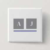 灰色と白のクラシックイニシャル 缶バッジ (正面)