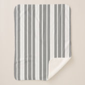 灰色と白のストライプ シェルパブランケット (正面)