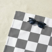 灰色と白のチェッカーボードパターン ビーチタオル (インサイチュ)