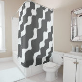 灰色と白の斜め波パターン シャワーカーテン (インサイチュ)