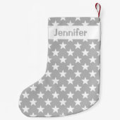 灰色と白の星模様と名前をカスタムする スモールクリスマスストッキング (裏面)