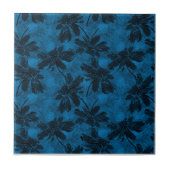 灰色と青の花のパターン。 タイル (正面)