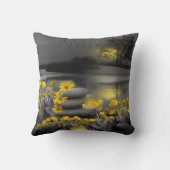 灰色と黄色のチューリップ、夕日のあるデイジー クッション (裏面)