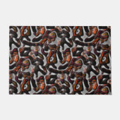 灰色に風変わり刻まれたサンゴの組織に赤く染まった ドアマット (正面)