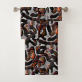 灰色に風変わり刻まれたサンゴの組織に赤く染まった バスタオルセット (インサイチュ)