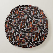 灰色に風変わり刻まれたサンゴの組織に赤く染まった ラウンドクッション (正面)