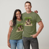 灰色のオオカミの子犬のレスリング Tシャツ (ユニセックス)
