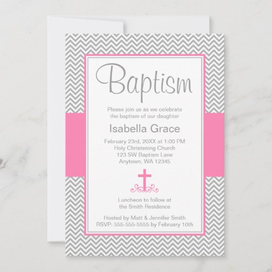 灰色のシェブロンのピンクの十字の女の子の洗礼の《キリスト教》洗礼式や命名式 招待状 (正面)