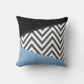 灰色のジグザグ、灰色のシェブロン、ジグザグのパターン、青 クッション (正面)