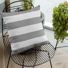 灰色のストライプ アウトドアクッション