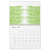 灰色のセーターと眼鏡を着た女性が座っている カレンダー (2月 2027)