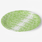 灰色のセーターと眼鏡を着た女性が座っている ペーパープレート (アングル)