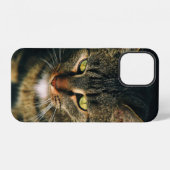 灰色のトラ猫のクローズアップ写真 iPhoneケース (裏面横)