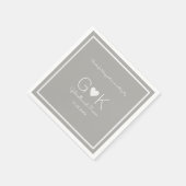 灰色のナプキンに結婚メッセージ付きのモノグラム スタンダードカクテルナプキン (角)