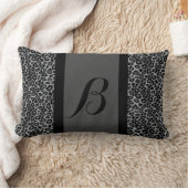 灰色のヒョウのアニマルプリントパターン|モノグラム ランバークッション (ブランケット)