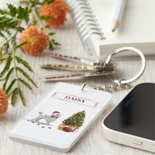 灰色のプードルおもしろいクリスマスドッグと木 キーホルダー (正面右)