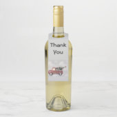 灰色のヴィンテージの背景に赤い《写真》ぼけ味トラック ボトルネックタグ (ボトル)