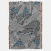 灰色の三角形の切り出しで粗い濃い青の部分 スローブランケット (正面縦)