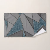 灰色の三角形の切り出しで粗い濃い青の部分 バスタオルセット (ハンドタオル)