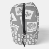 灰色の上にマージャンのタイル記号 ドップキット (右)