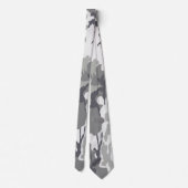 灰色の偽装パターン ネクタイ (裏面)