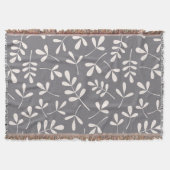 灰色の分類された葉大きいパターンクリーム スローブランケット (正面)