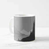灰色の山の風景が描かれたシンプルなコーヒーマグ コーヒーマグカップ (正面左)