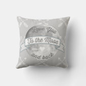 灰色の愛の月の矢印パターン クッション (裏面)