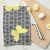 灰色の明るく黄色い蝶 キッチンタオル (四つ折り)