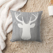 灰色の木製のシカの枕 クッション (ブランケット)
