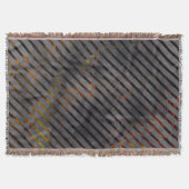 灰色の横ストライプ方の金ゴールド、リボン、赤 スローブランケット (正面)