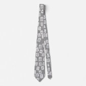 灰色の無色の上に麻雀タイルのシンボル ネクタイ (正面)