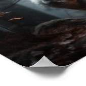 灰色の狼が熱心にじっと見つめている ポスター (角)