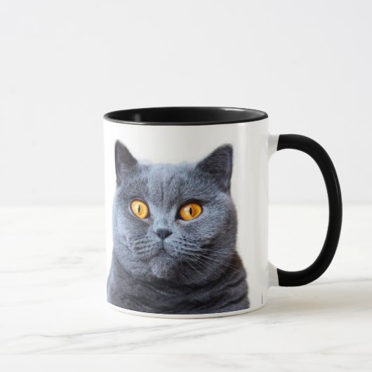 灰色の猫の黄色い目 マグカップ (右)