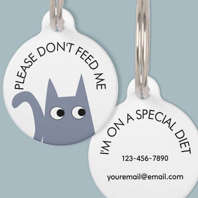 灰色の猫は私を医療食べ物を与えしない ペット　ネームタグ (Gray Cat Don't Feed Me special diet pet tag)