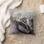 灰色の猫を飼っている女性(byジョバンニ・ボルディーニ) クッション (ブランケット)