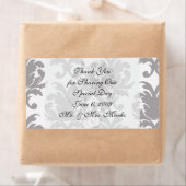 灰色の白いバロック様式のダマスク ラベル (インサイチュ)