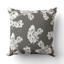 灰色の白い花の枕モダンなソファーの投球の綿
