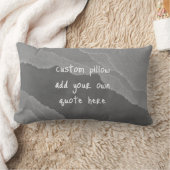 灰色の破れた紙デザインを追加あなた自身の文字 ランバークッション (ブランケット)