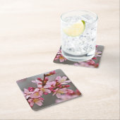 灰色の空にピンク色の日本のさくらんぼ スクエアペーパーコースター (インサイチュ)
