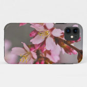 灰色の空にピンク色の日本のさくらんぼ Case-Mate iPhoneケース (裏面(横))