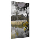 灰色の空の下の反射 クリップボード (右)