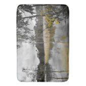 灰色の空の下の反射 バスマット (正面縦)