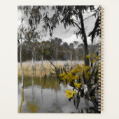 灰色の空の下の反射 プランナー手帳 (裏面)