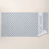 灰色の緑と白の幾何学的パターパーソナライズされたン ビーチタオル (正面)