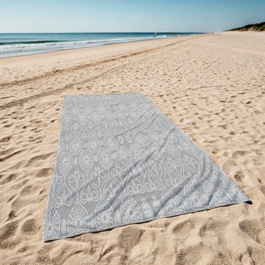 灰色の繊維織物のタコの種パターン(の模様が)ある ビーチタオル