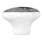 灰色の背景にカントリーファームルースター セラミックノブ (側面)