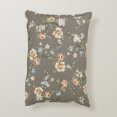 灰色の背景に葉模様のかわいい花 アクセントクッション (裏面(縦))